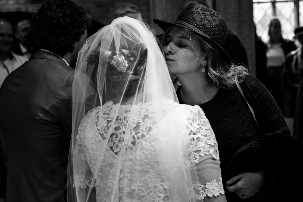 Trouwe, trouwreportage, Twente, Vriezenveen, Twenterand, bruidsfotograaf, trouwfotografie, momenten, liefde, echt, Rijssen, ceremonie, Notter, Wettelijk huwelijk