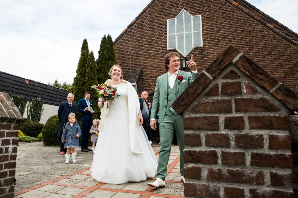 Trouwe, trouwreportage, Twente, Vriezenveen, Twenterand, bruidsfotograaf, trouwfotografie, momenten, liefde, echt, Rijssen, ceremonie, Kerk